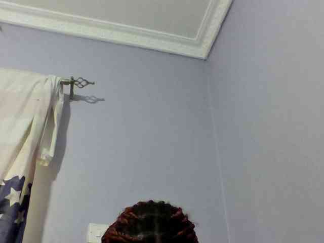 Prettie-brownskin webcam