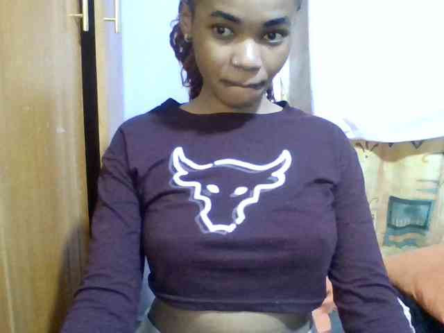 Prettie-brownskin webcam