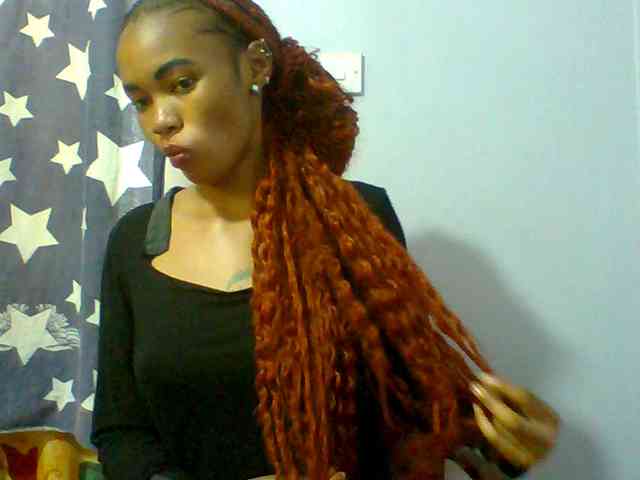 Prettie-brownskin webcam