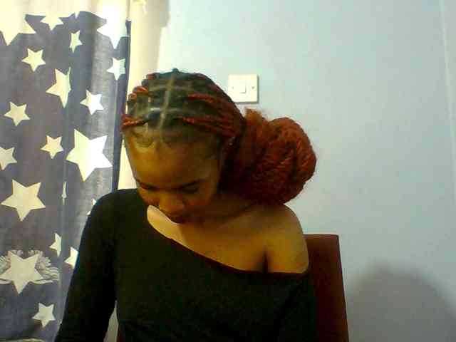Prettie-brownskin webcam