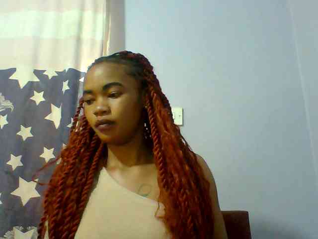 Prettie-brownskin webcam