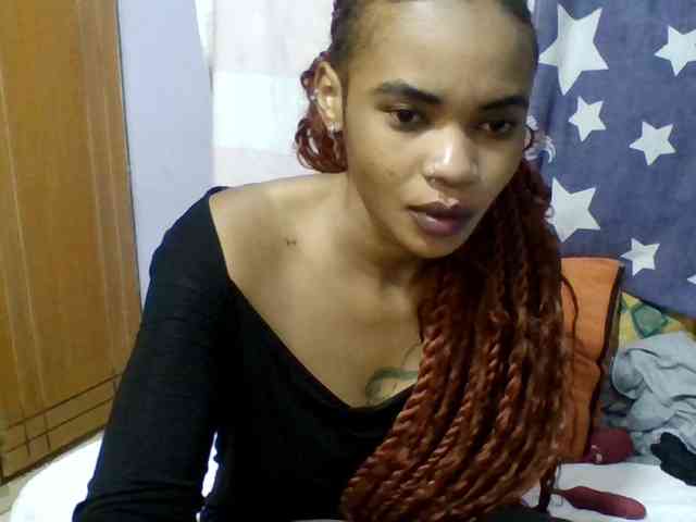 Prettie-brownskin Prettie-brownskin
