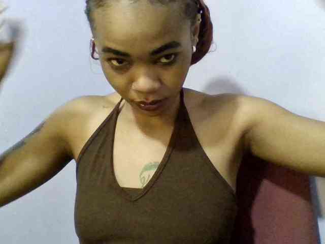 Prettie-brownskin Prettie-brownskin