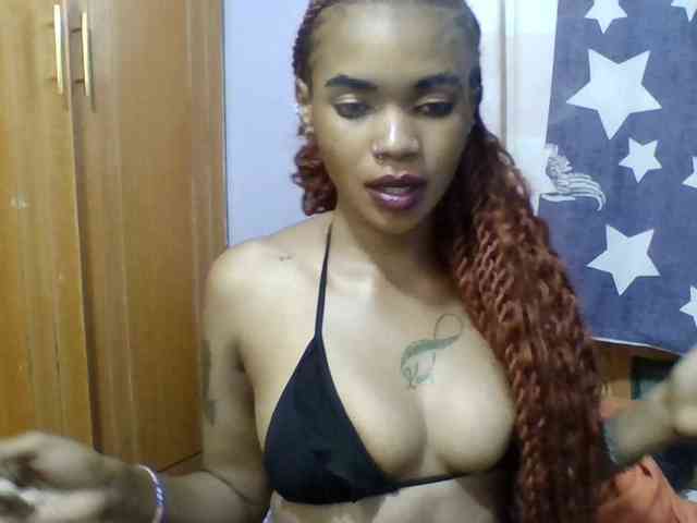 Prettie-brownskin webcam
