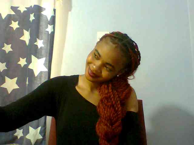 Prettie-brownskin webcam