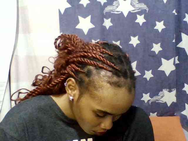 Prettie-brownskin webcam