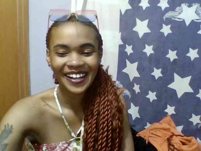 Prettie-brownskin Prettie-brownskin