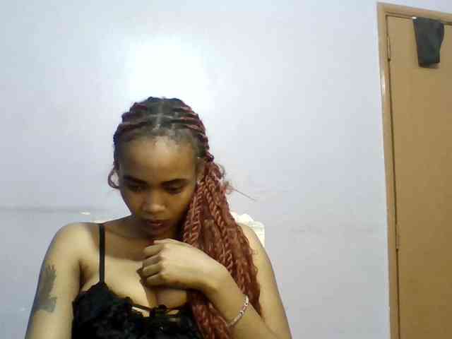 Prettie-brownskin Prettie-brownskin