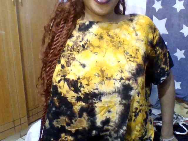 Prettie-brownskin webcam