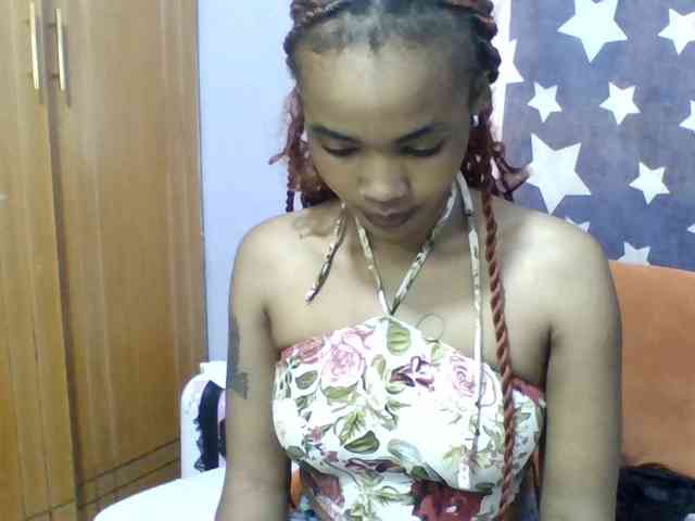 Prettie-brownskin Prettie-brownskin