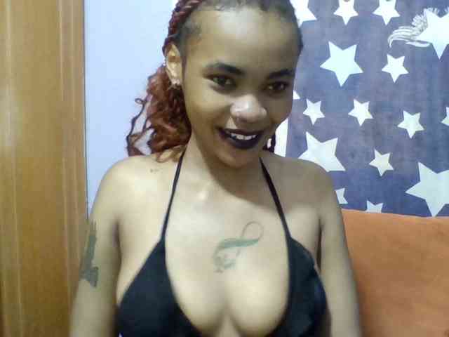 Prettie-brownskin webcam