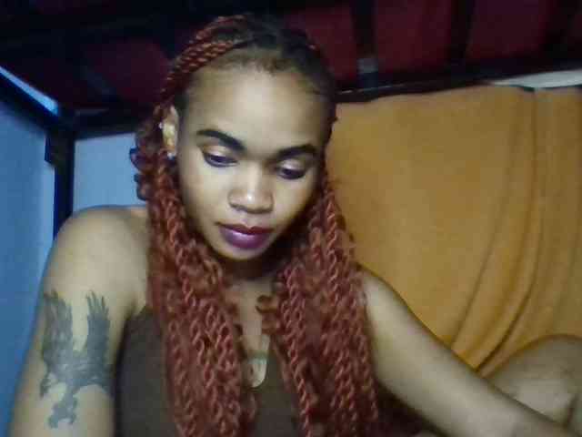 Prettie-brownskin webcam