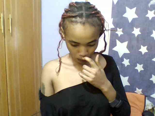 Prettie-brownskin Prettie-brownskin