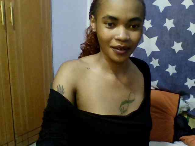 Prettie-brownskin Prettie-brownskin