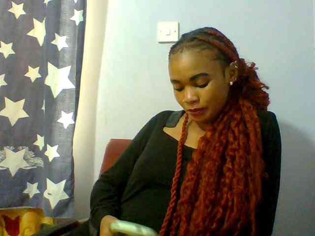 Prettie-brownskin webcam