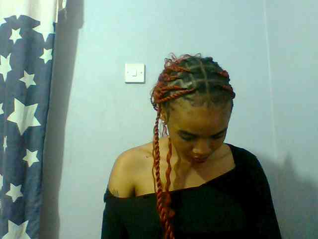 Prettie-brownskin webcam