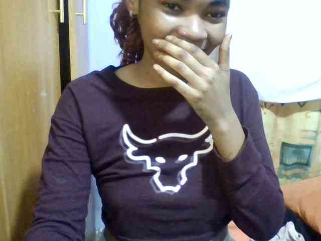 Prettie-brownskin Prettie-brownskin