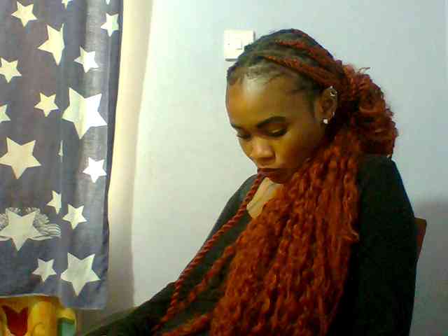 Prettie-brownskin webcam