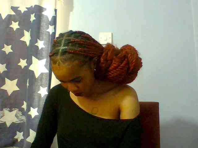 Prettie-brownskin webcam