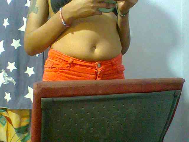 Prettie-brownskin webcam
