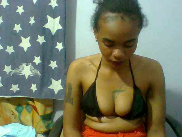 Prettie-brownskin Prettie-brownskin