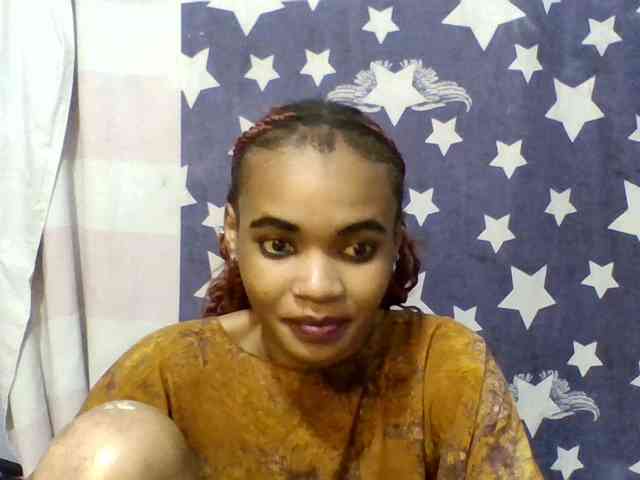 Prettie-brownskin webcam