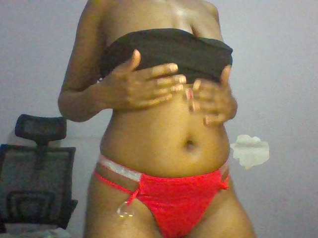 Sexie-babe live cam on BongaCams