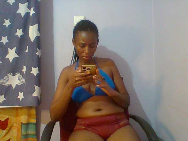 Sexie-babe live cam on BongaCams
