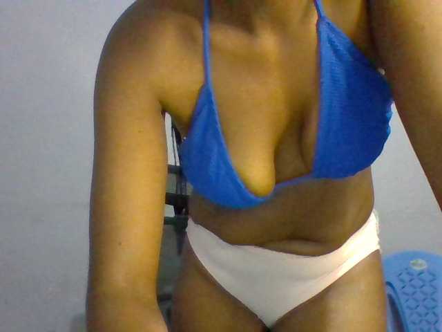 Sexie-babe live cam on BongaCams
