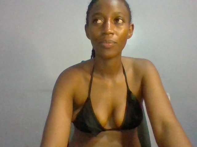 Sexie-babe live cam on BongaCams