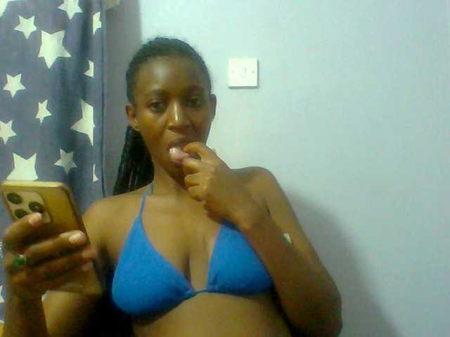 Sexie-babe live cam on BongaCams
