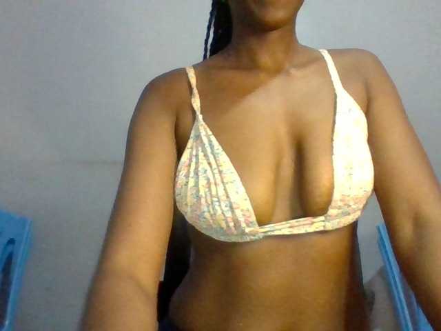 Sexie-babe live cam on BongaCams