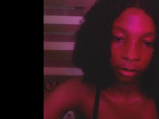 Hornyxbum's Live Webcam