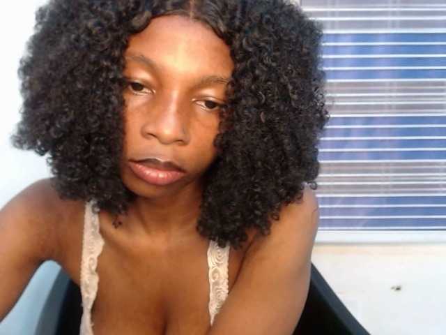 Hornyxbum live cam on BongaCams