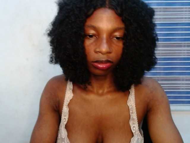 Hornyxbum live cam on BongaCams
