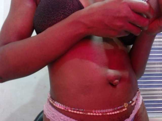Hornyxbum live cam on BongaCams
