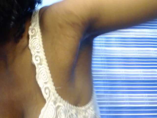 Hornyxbum live cam on BongaCams