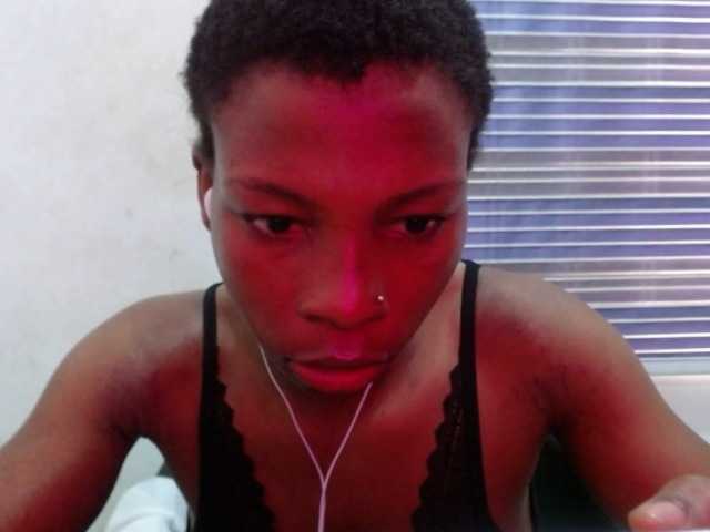 Hornyxbum live cam on BongaCams