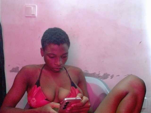 Hornyxbum live cam on BongaCams