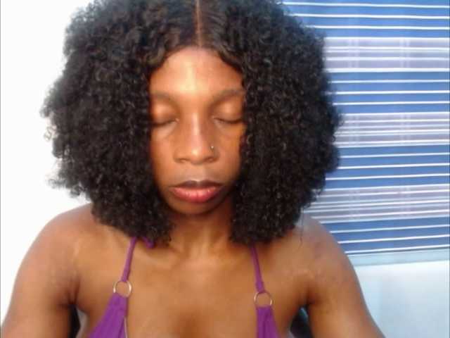 Hornyxbum live cam on BongaCams