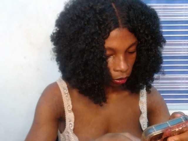 Hornyxbum live cam on BongaCams