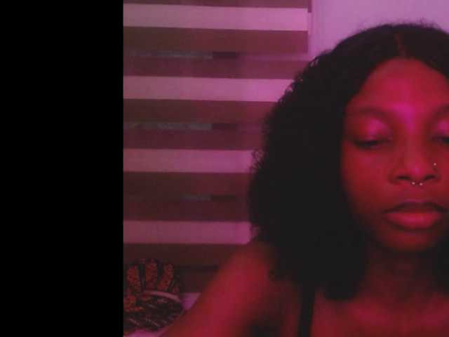 Hornyxbum live cam on BongaCams