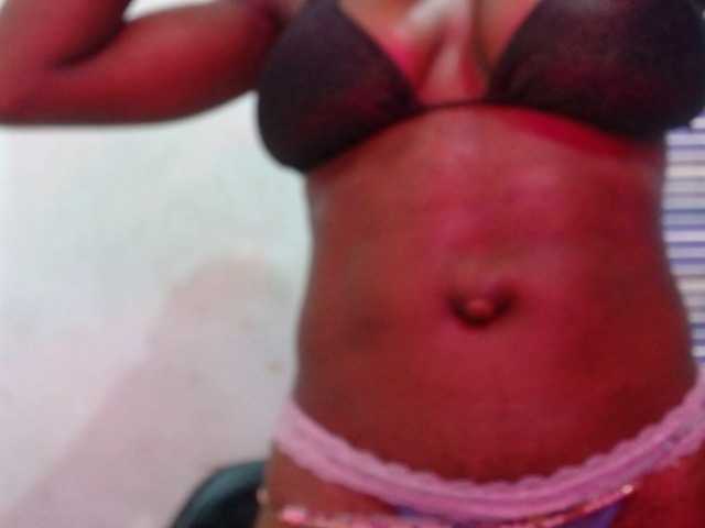 Hornyxbum live cam on BongaCams
