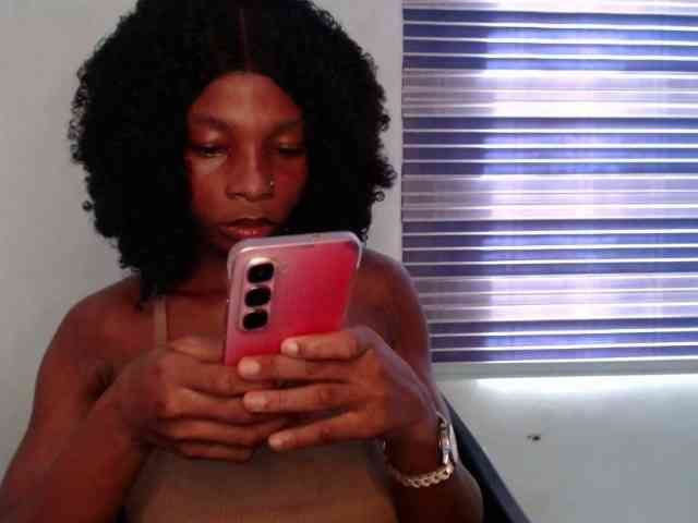Hornyxbum webcam