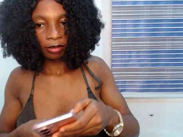 Hornyxbum webcam