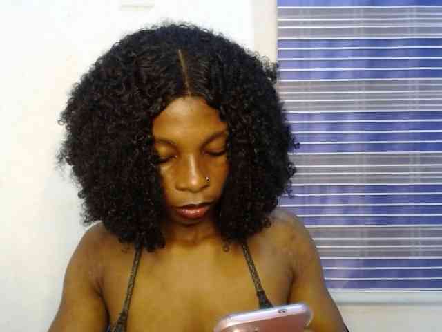 Hornyxbum webcam