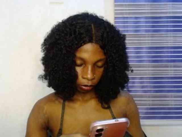 Hornyxbum webcam