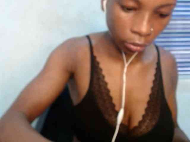 Hornyxbum webcam