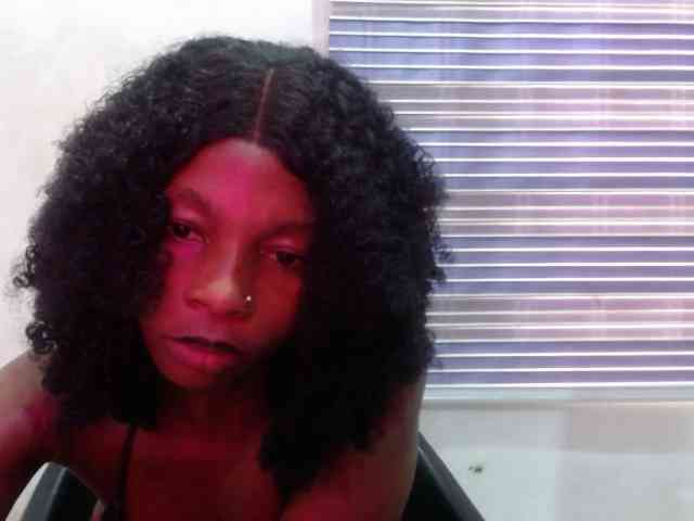 Hornyxbum webcam