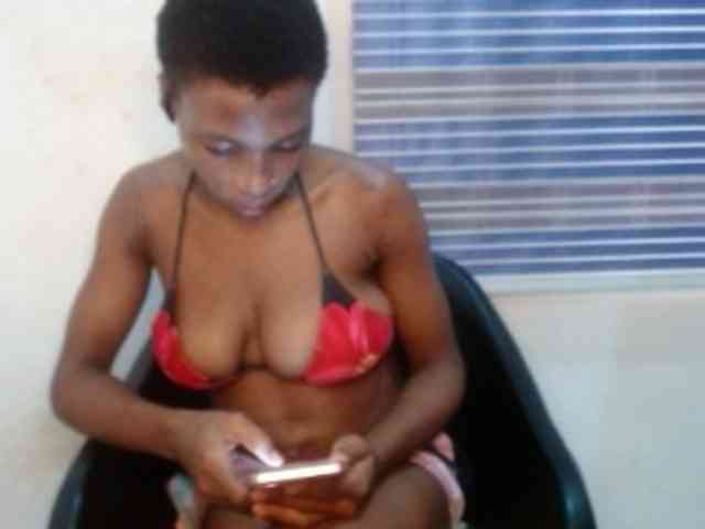 Hornyxbum webcam